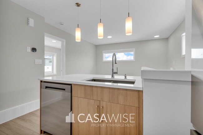 Photo - 1059 Berg Pl