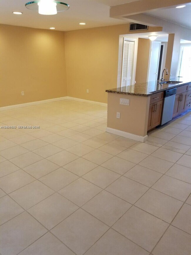 Photo - 2750 N 34th Ave