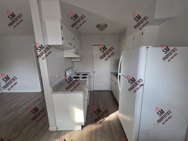 Photo - 605 W Michigan St