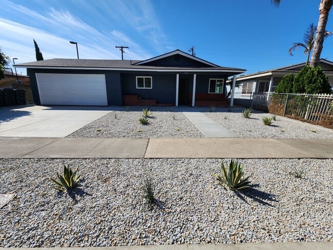 Building Photo - Newly Remodeled 3-Bedroom, 2-Bathroom Home...