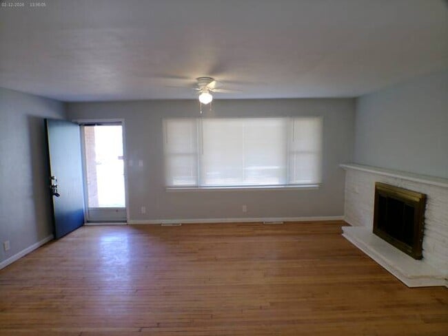 Photo - Charming 3 bedrooms and 1 bath brick ranch located on E Erickson Rd in Independence