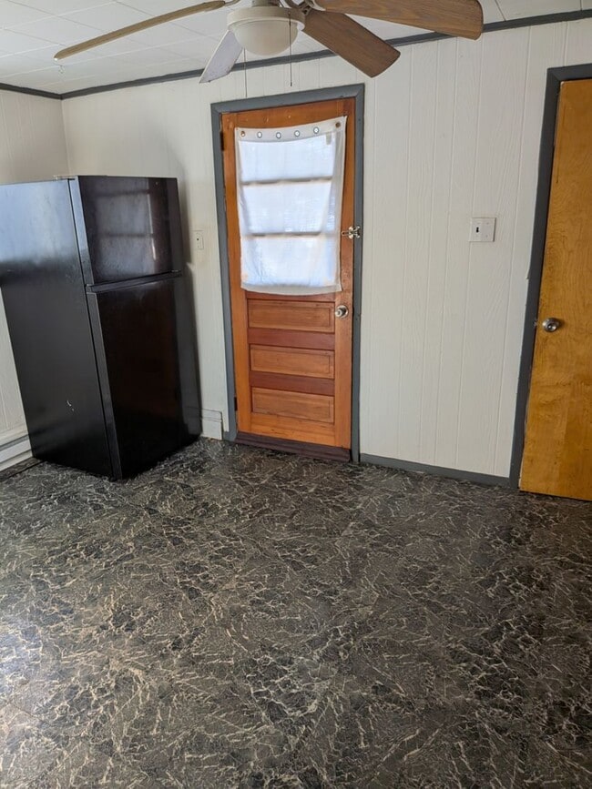 Photo - 1221 Eynon St Unit # 2