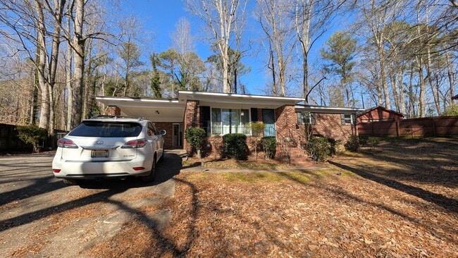 Building Photo - Spacious 4BR Home in Gardendale – Flexible Layout & Massive Backyard!