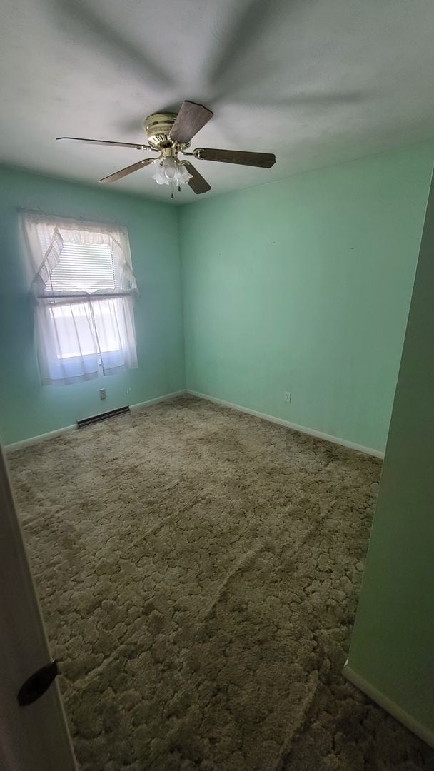 Building Photo - 4 bedroom 1.5 bath home North Side Springf...