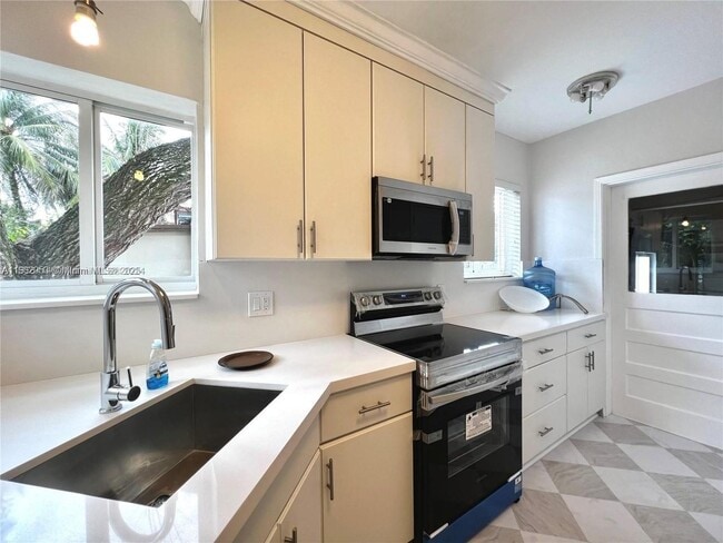 Photo - 5924 SW 41st St