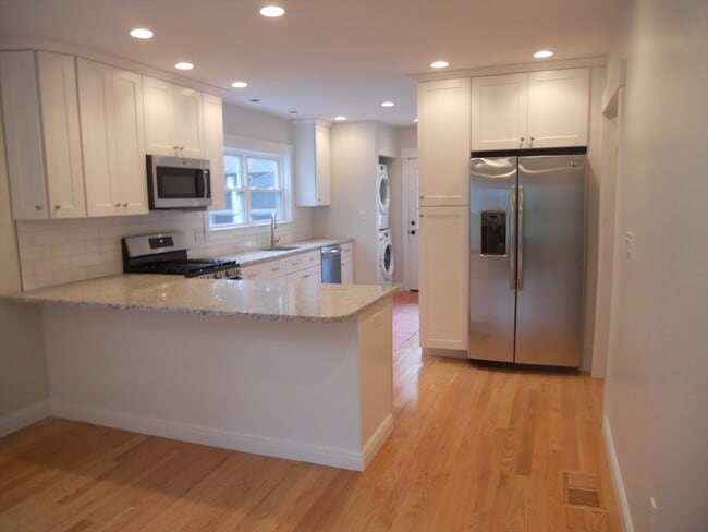 Photo - 160 Weston St Unidad 1