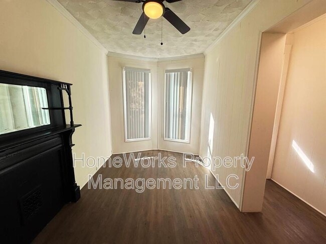 Photo - 2827 Woodbrook Ave