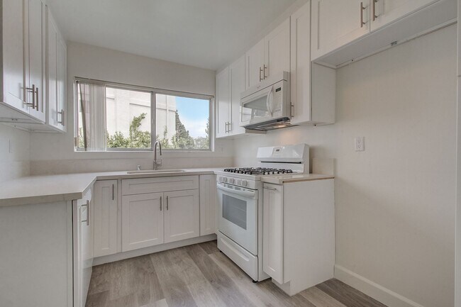 Photo - Ethel Avenue Apartments