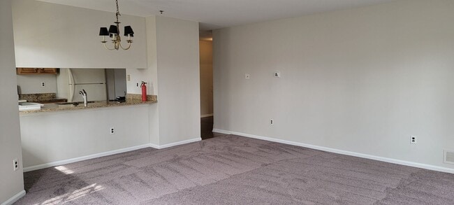 Building Photo - 1024 Willings Way