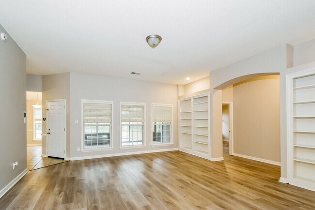 Photo - 4480 Glenchase Dr