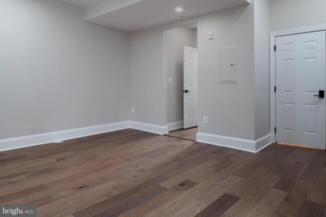 Building Photo - 1 E Montgomery St