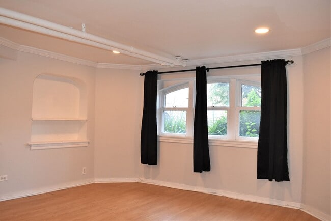 Photo - 1628 Gunderson Ave Unit BSMT