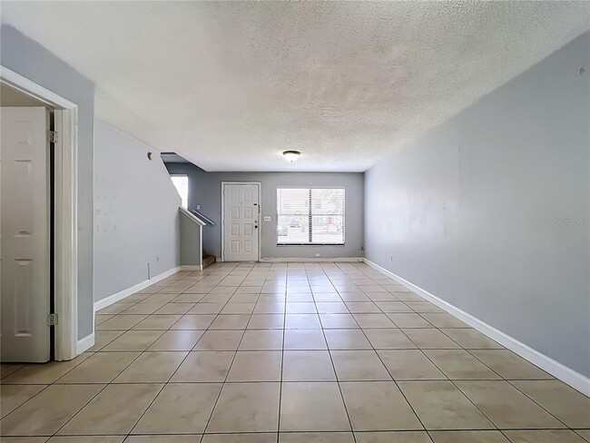 1604 Little Falls Cir