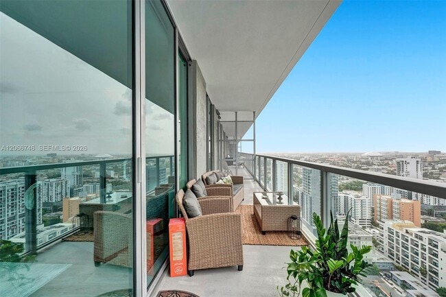 Photo - 79 SW 12th St Unit 3608-S