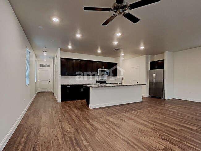 Photo - 325 Timber Kate Pl