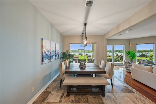 Photo - 127 W Palm Blvd