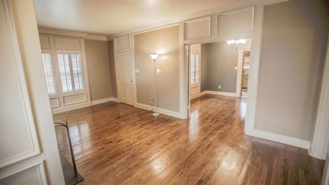 Photo - 2011 16th St