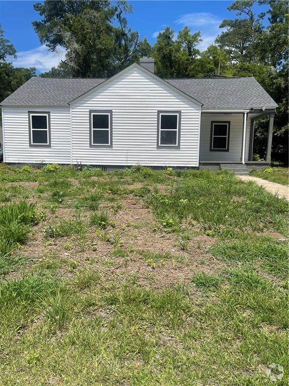 Building Photo - 1227 Burton Ave Rental