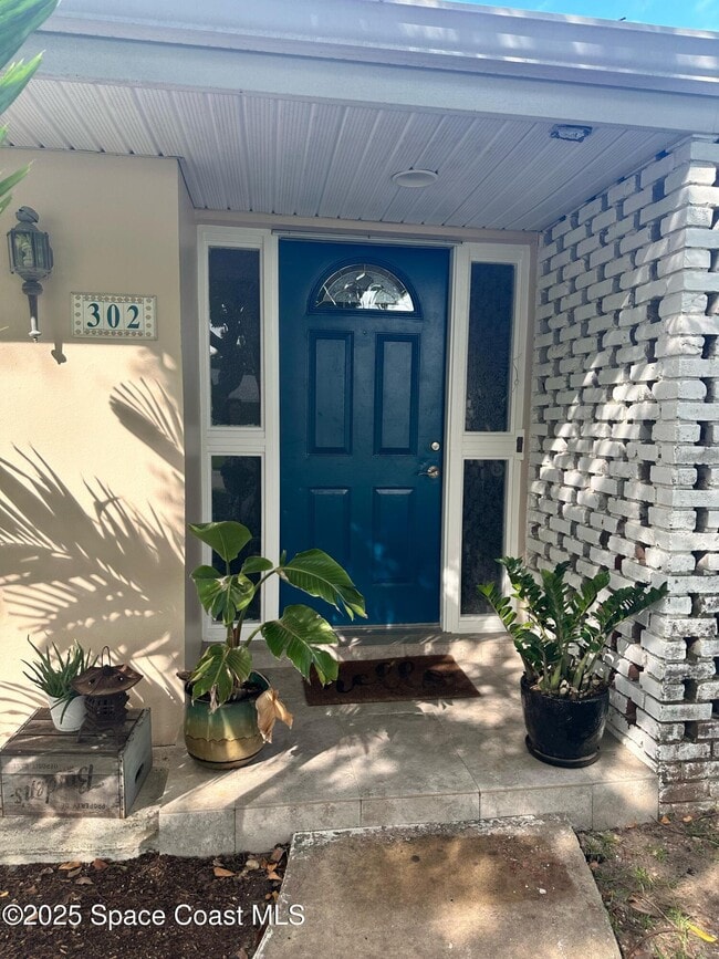 Photo - 302 W Osceola Ln