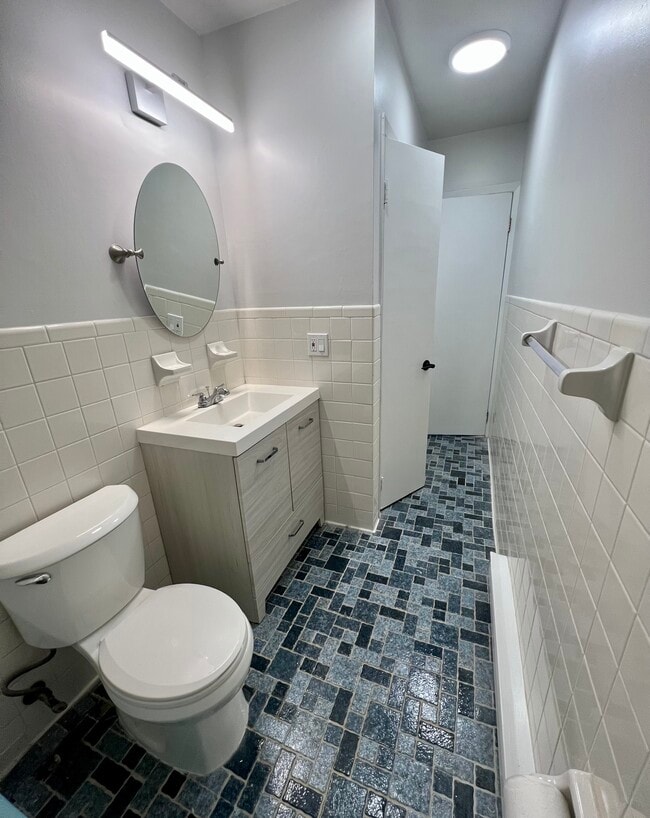 Photo - 300 Seaside Ave Unidad 3C