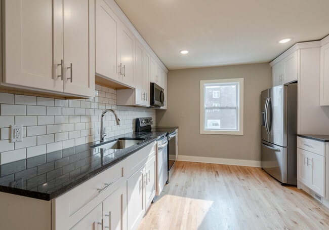 Building Photo - 621 3rd St NW Unit #2