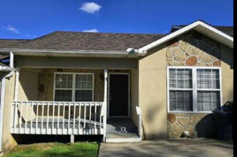 Photo - 106 Stone Henge Ln