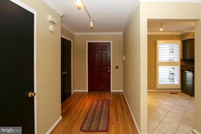 Building Photo - 153 Finale Terrace