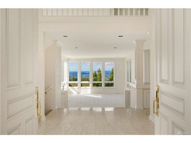 Photo - Bellevue Somerset Single Family House with View!!