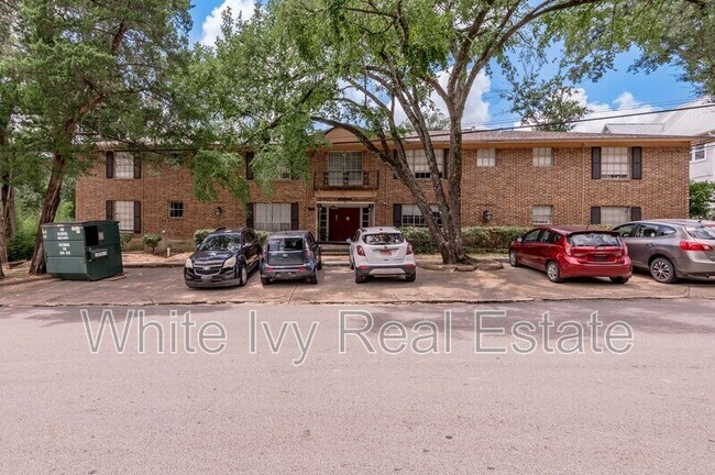 Photo - 818 University Ave Unit 7