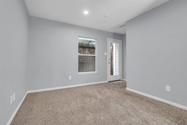 Photo - 1417 W Webster St