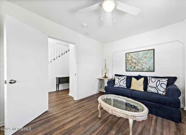 Photo - 134 Witmer Pl