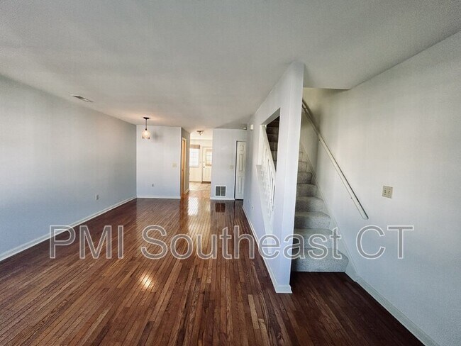 Photo - 310 Boston Post Rd Unit 56