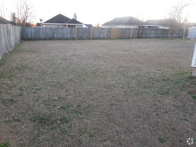 Building Photo - 305 Chadwyck Cir Rental