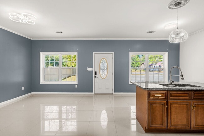 Photo - 1260 Sawyer St Unit 1260 Sawyer Street