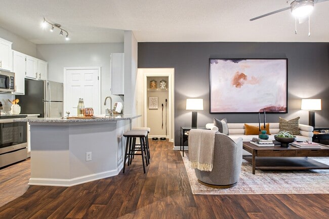 Photo - Hawthorne at the Parkway