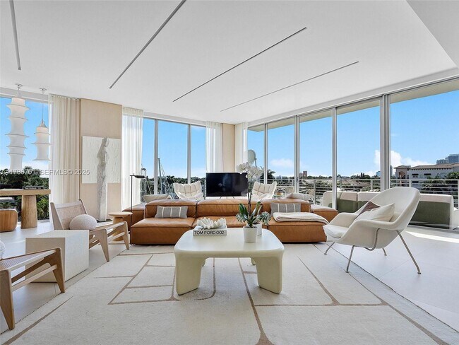 Photo - 21 Isle of Venice Dr Unit PH1