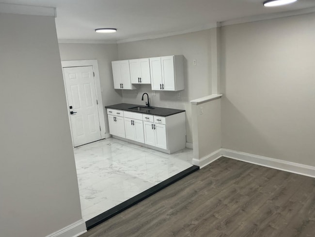 Photo - 1970 E 71st St Unit 5