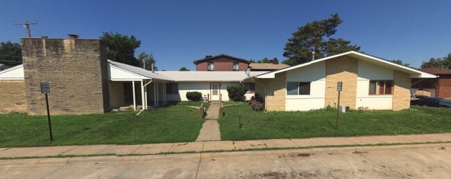 Ground level four plex - 4945 Walker Ave Unit Apt3