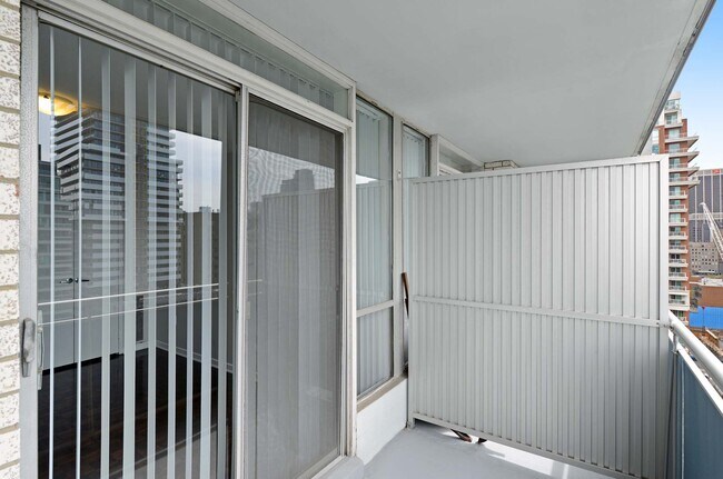 Photo - Prince Arthur Unit 01205