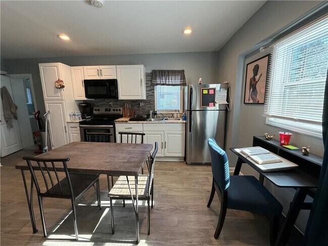 Photo - 2701 Hood Ave NW