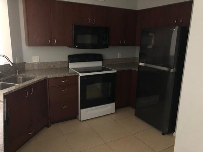 Building Photo - 800 Scotia Dr Rental