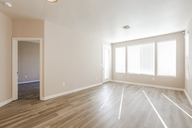 Photo - 10223 Villa ARCENO Ave