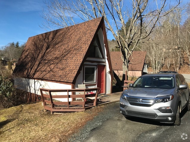 Building Photo - 123 Old US Highway 321 Rental