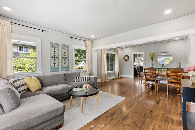 Photo - 4514 S J St