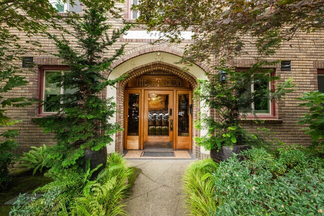 2203 Yale Ave. E.