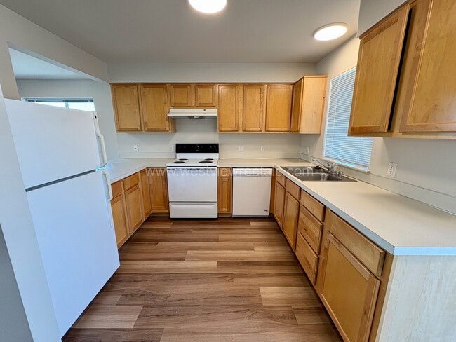 Photo - Benjamin Court Apartments