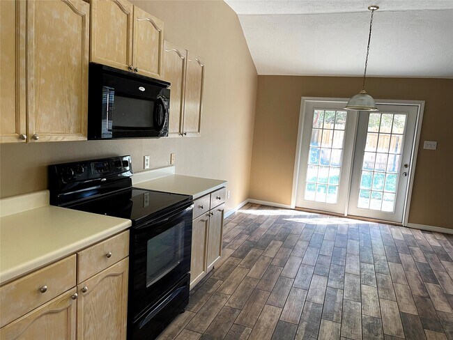 Photo - 6414 Founding Dr