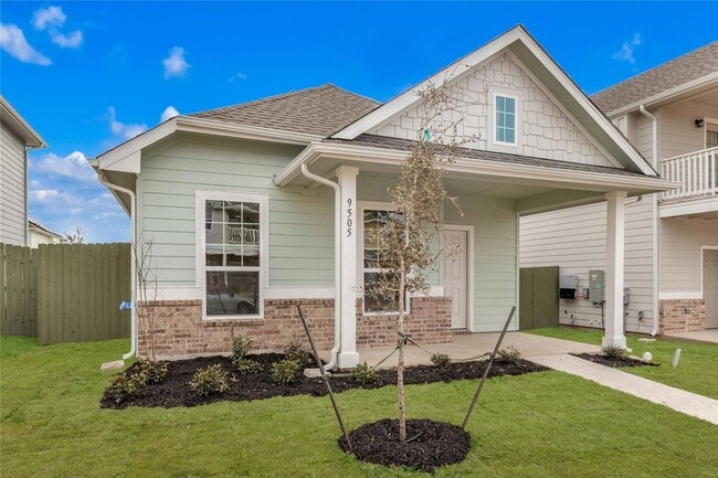 Building Photo - 9505 Morning Iris Dr