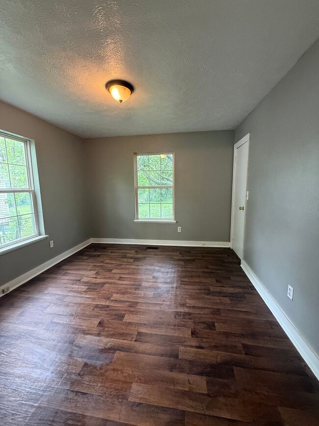 Photo - Rent this GREAT 2 BEDROOM home with, FULLY FENCED front and back yard.