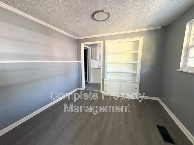 Photo - 3533 Jefferson Ave SW